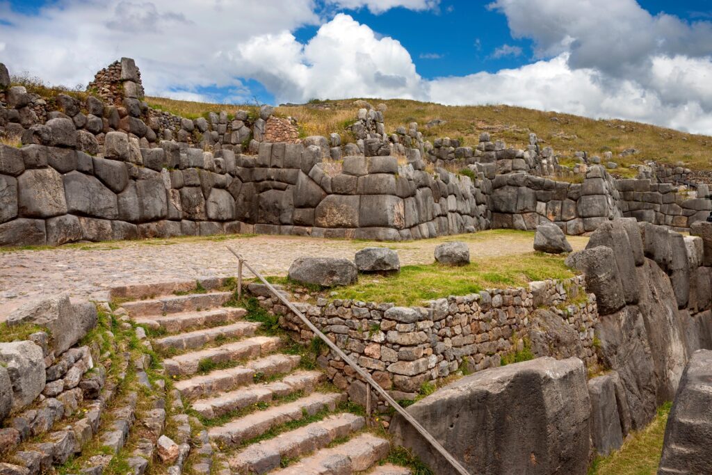 sacsayhuaman